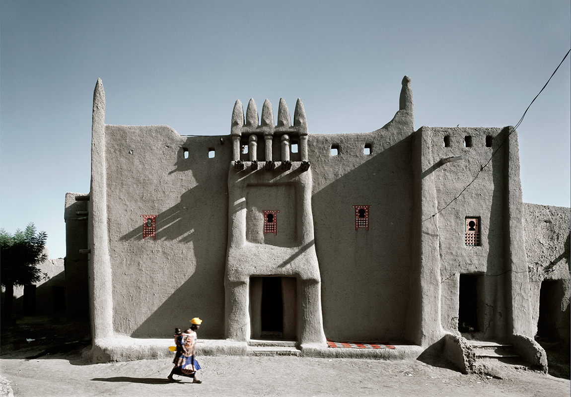 26197227947_86c68f2800_o-1