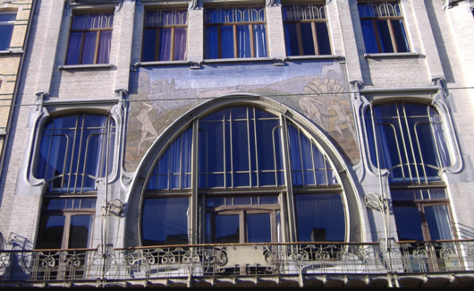 4. Is dit nu art nouveau of art deco?