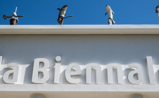 Schriftzug Biennale in Venedig