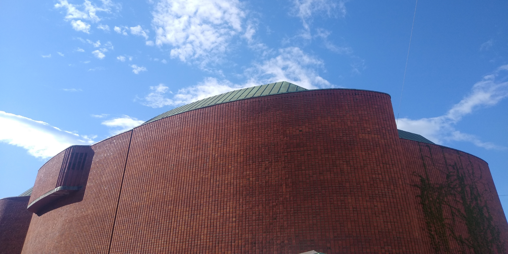 detail van het Kultuurhuis van architect Alvar Aalto in Helsinki