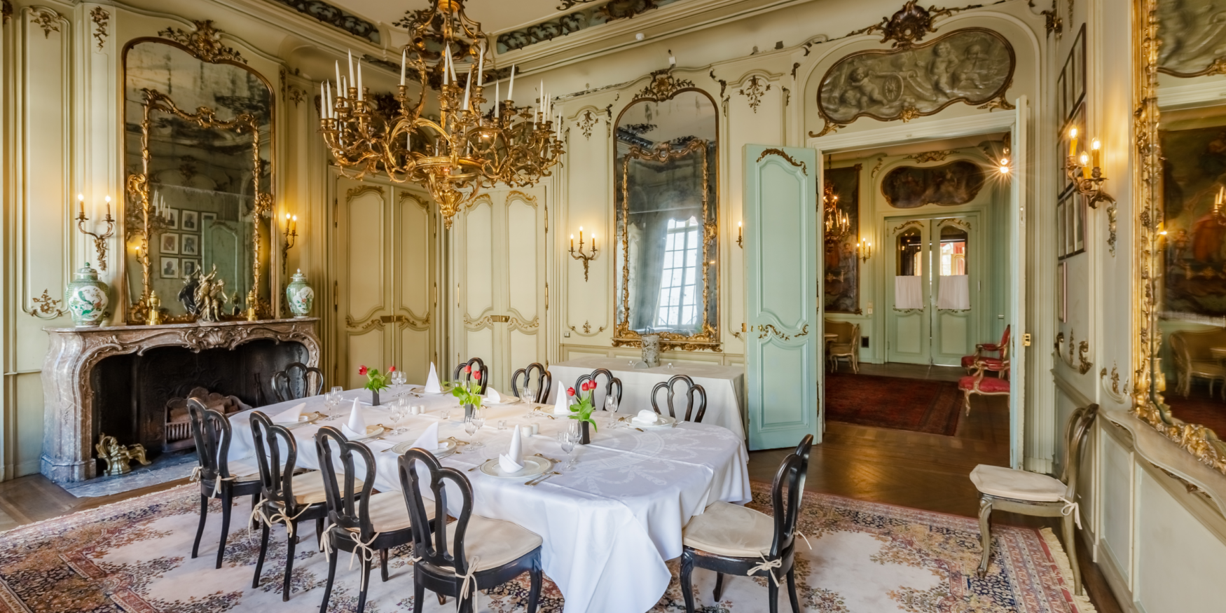 gedekte tafel in het Hotel Falligan in Gent