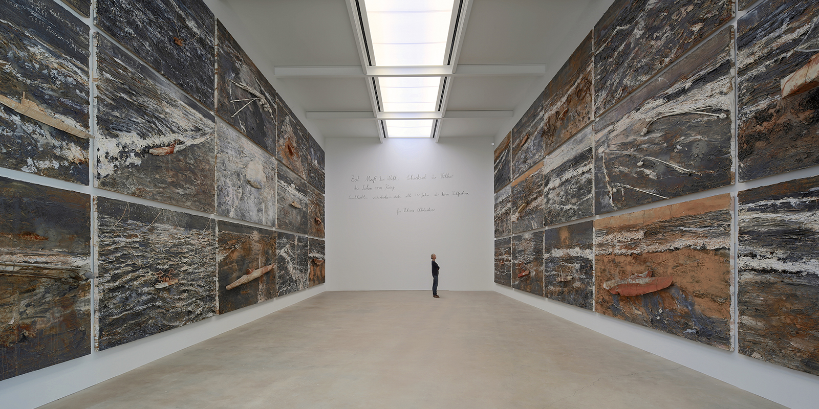 tentoonstelling van kunstwerken van Anselm Kiefer in het Massachusetts Museum of Contemporary Art (MASS MoCA)